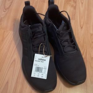 Adidas racer TR21 running shoes NWT size 12 us black sneaker- casual
